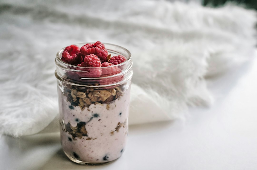Overnight oats jar with berries, a make-ahead healthy breakfast